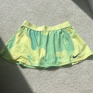 Girls Nike Tennis skirt